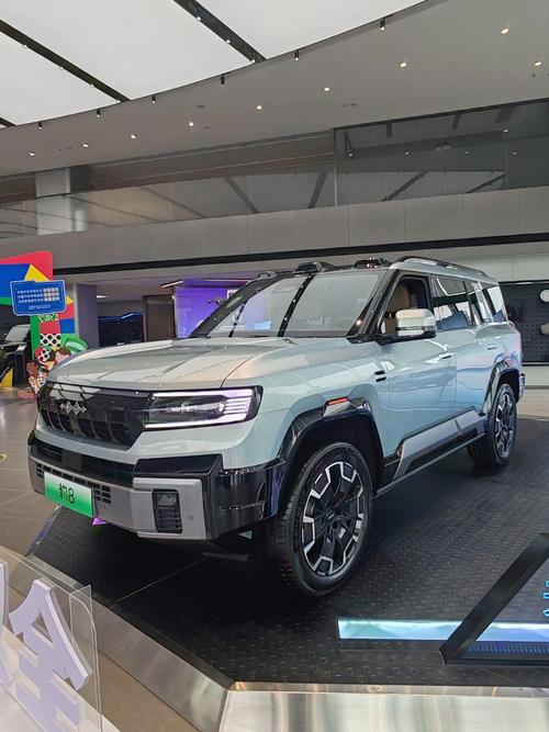 深圳南山区新天富企业管理咨询比亚迪方程豹硬派越野的爆款，英菲尼迪35周年与你共成长